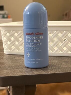 Peach Slices Blue Smoothing Solution — Ingrown Hair Treatment 1.69 oz sealed